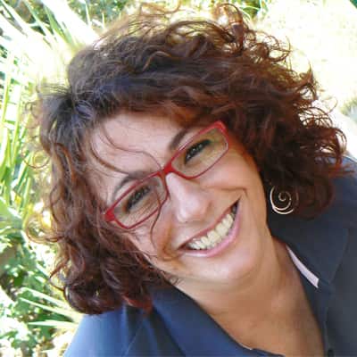 Rivoluziona il tuo approccio al coaching: impara a integrare tecniche linguistiche per trasformare comportamenti e motivazioni.
