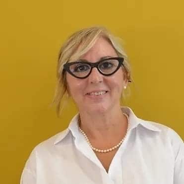 Impara tecniche avanzate per unire linguistica e coaching e portare la tua pratica professionale al livello successivo.